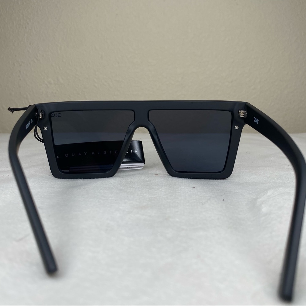 Quay Australia Hindsight Sunglasses - Picture 9 of 12